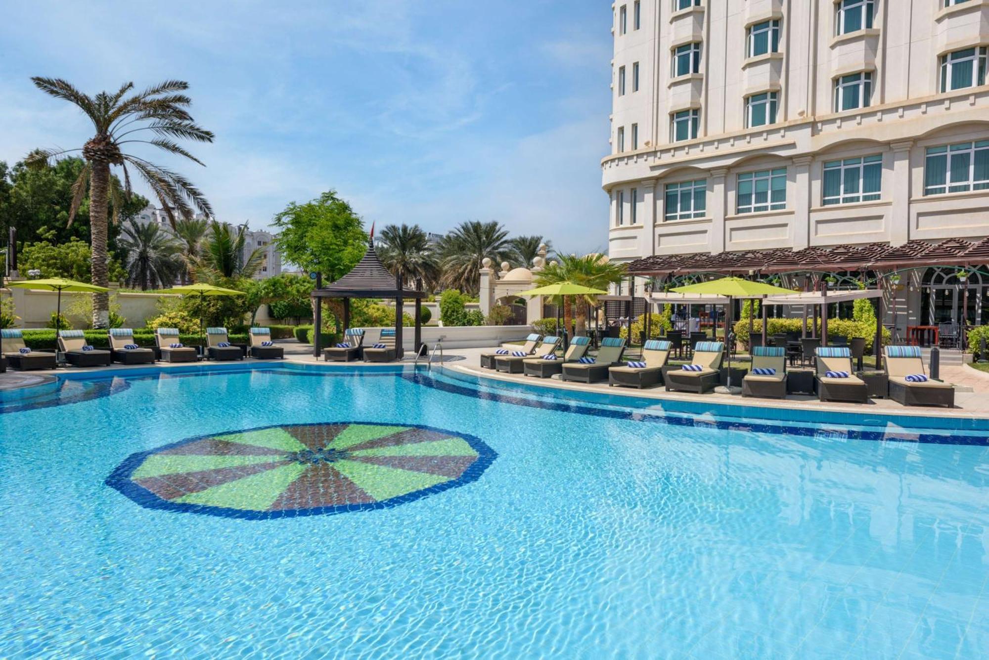 Hotel Radisson Blu Hotel, 4*