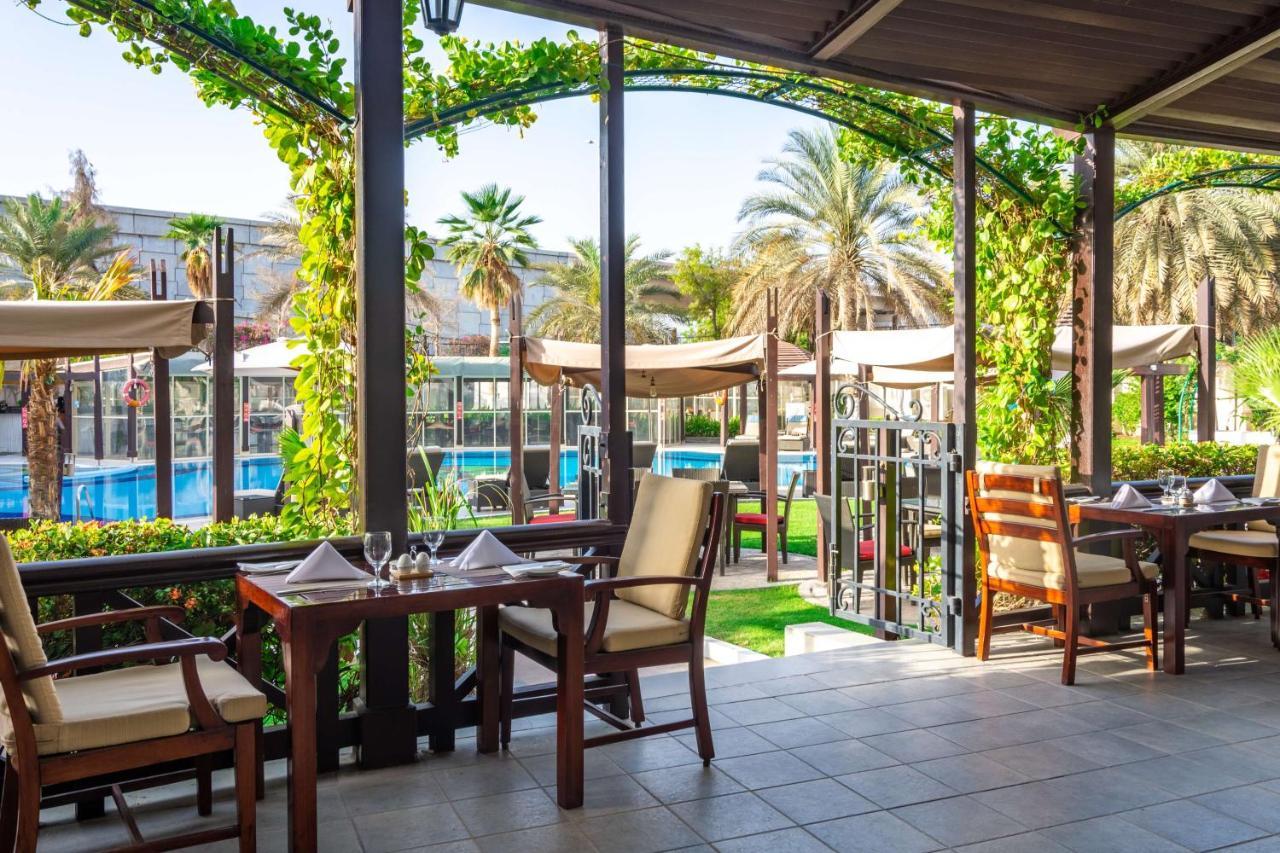 Hotel Radisson Blu Hotel, 4*