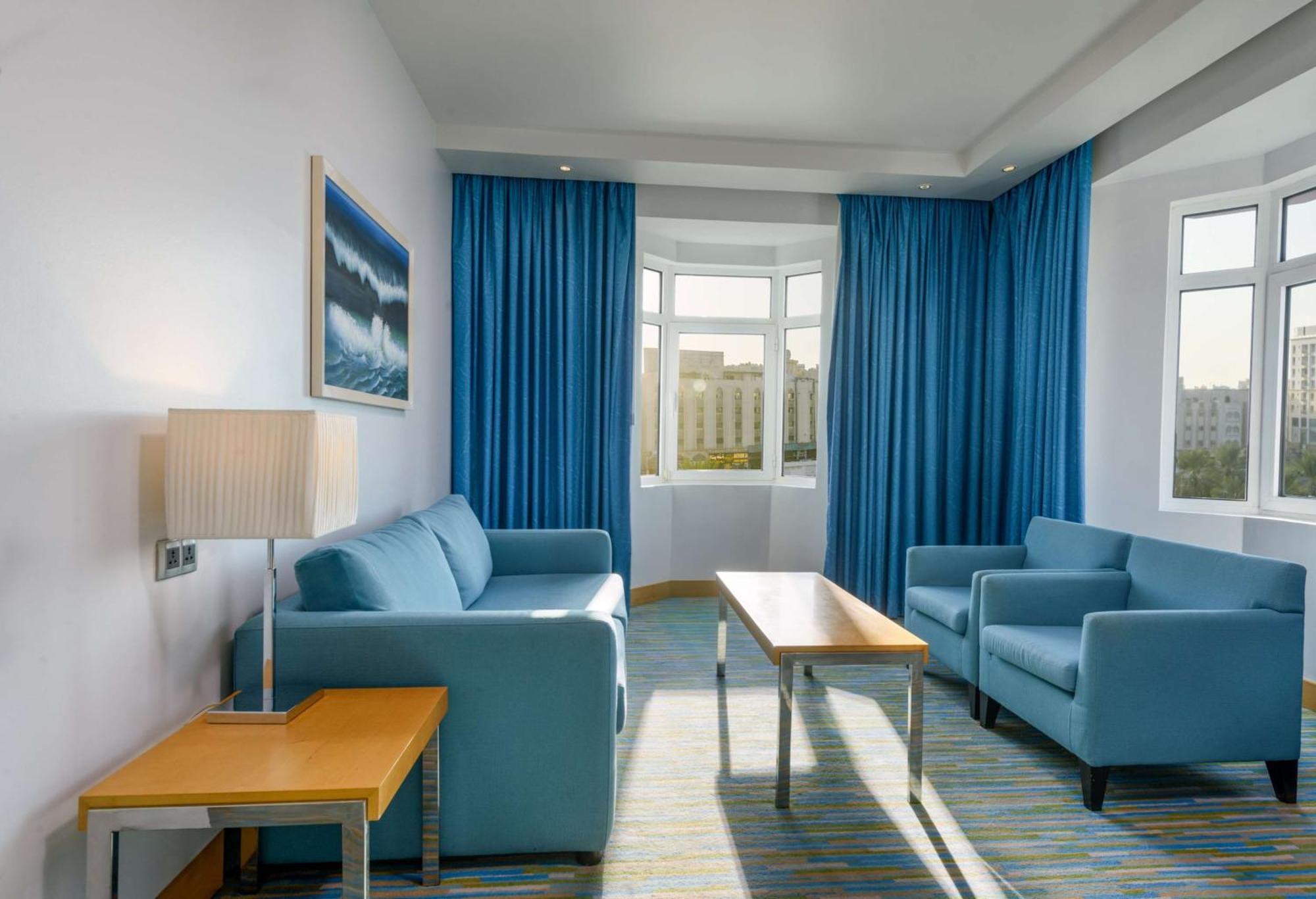 Hotel Radisson Blu Hotel, 4*