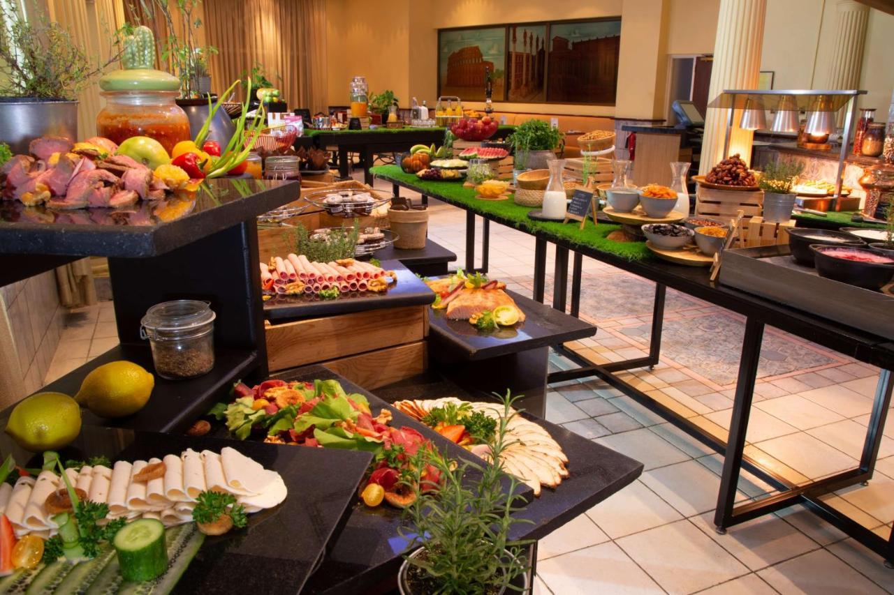 Radisson Blu Hotel, 4* Muscat